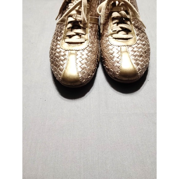 Cole Haan Women Air Leather Weave Casual Metallic Gold Sneaker Shoe 8.5 B Preppy - Picture 3 of 9